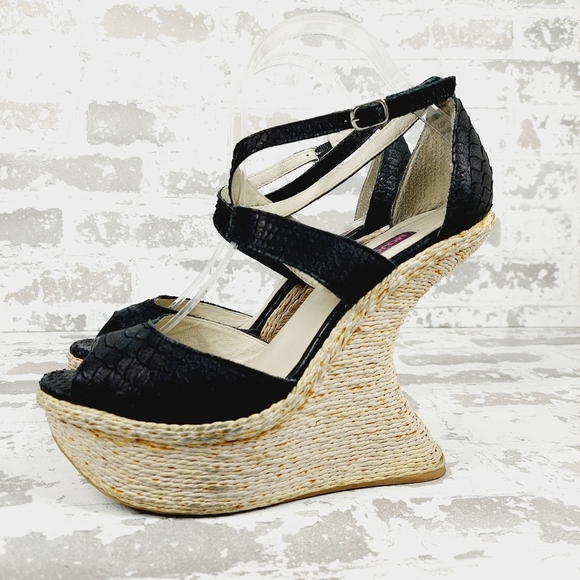 Mojo Moxy Shoes - Mojo Moxy Scorpio Black Leather Wedge Heel Platform Sandals K447